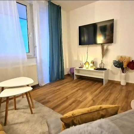 Light Jungle - Innenstadt Fuer 7 Grill Balkon Netflix Waschtrockner Giessen Exterior photo