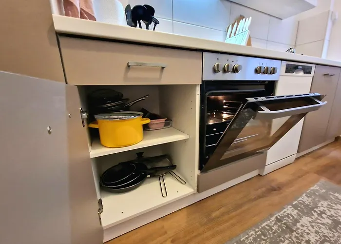Light Jungle - Innenstadt Fuer 7 Grill Balkon Netflix Waschtrockner