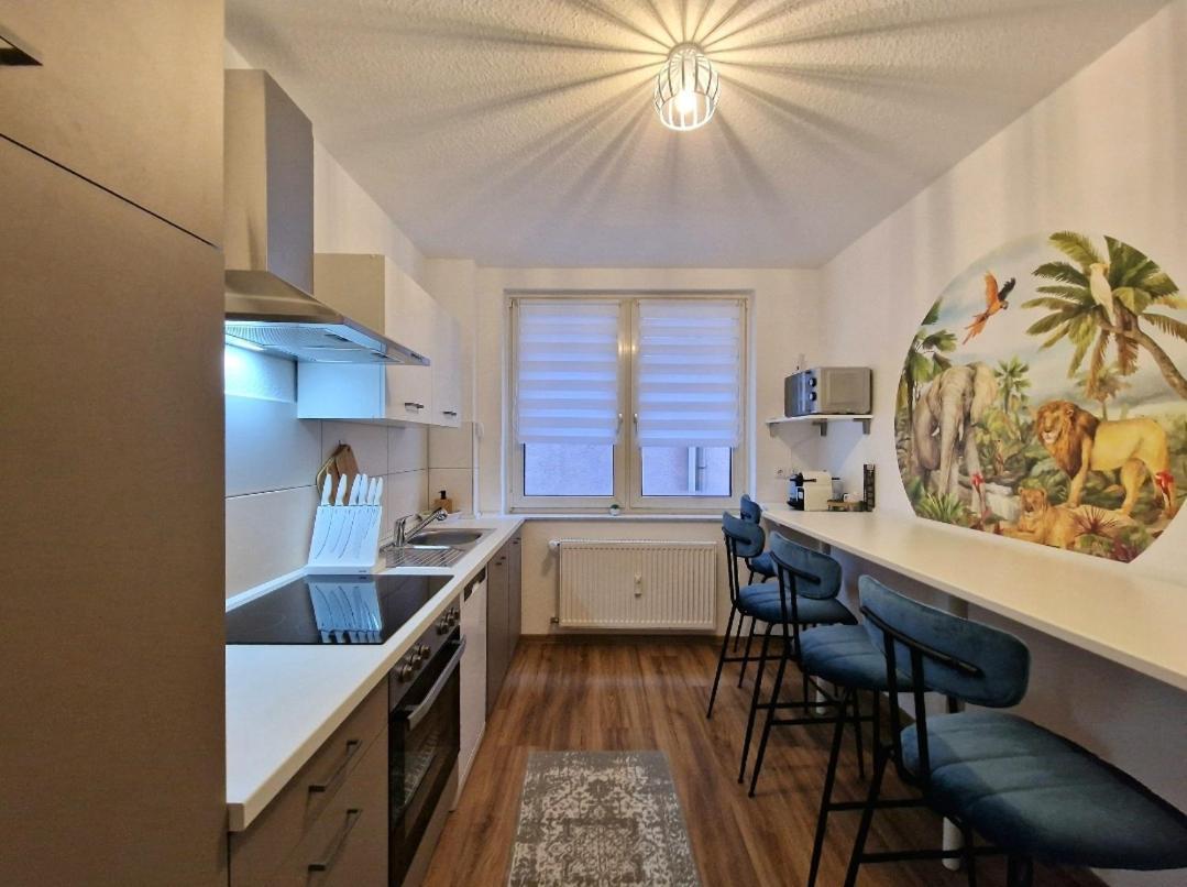 Apartment Light Jungle - Innenstadt Fuer 7 Grill Balkon Netflix Waschtrockner Giessen